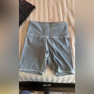 Women's High-Waisted Gray zyia biker shorts